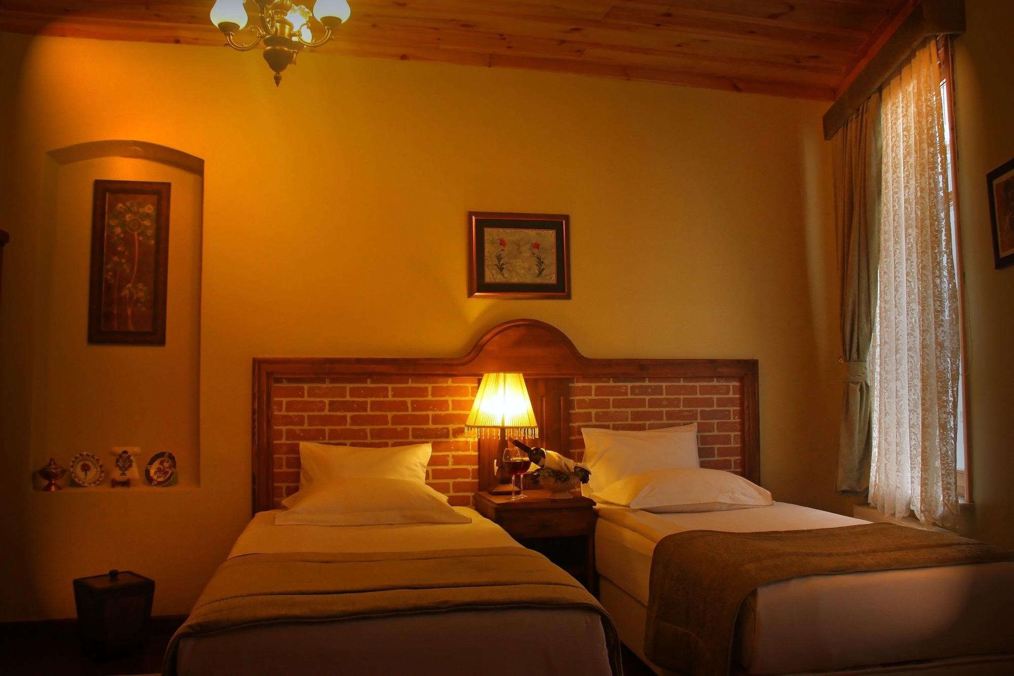 Divas Hotel Istanboel Buitenkant foto